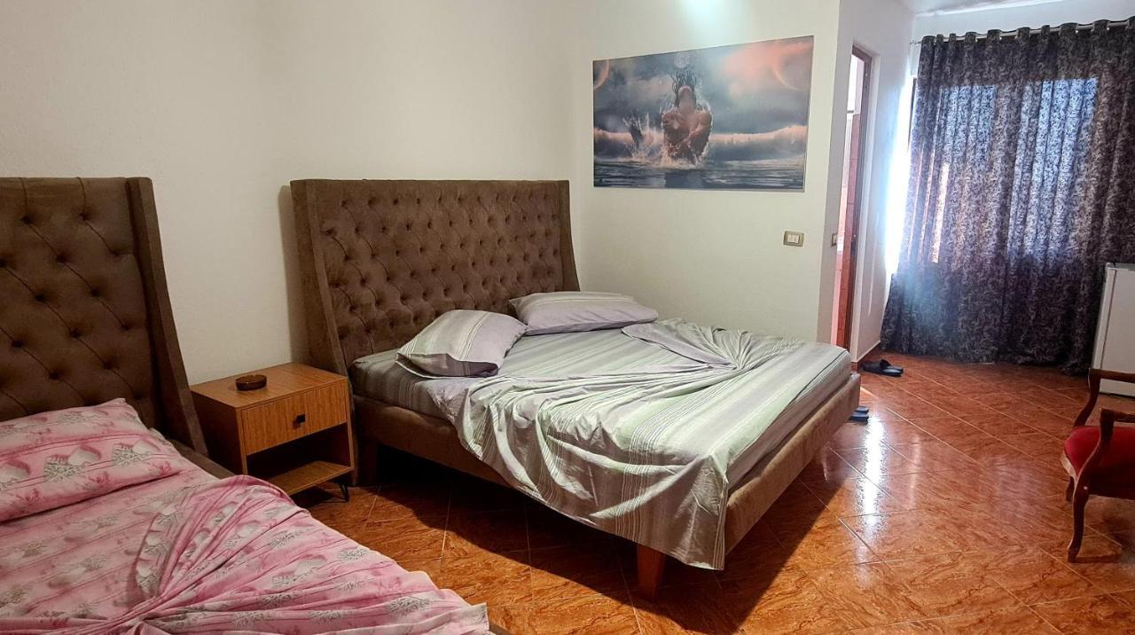 Hotel Nicola Lezhë Extérieur photo