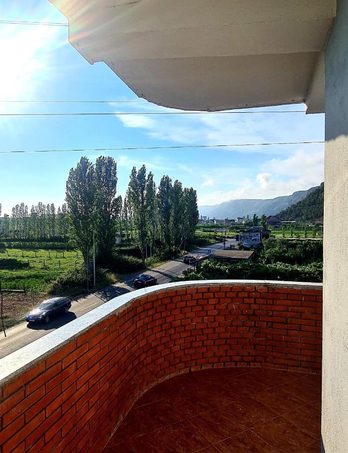 Hotel Nicola Lezhë Extérieur photo