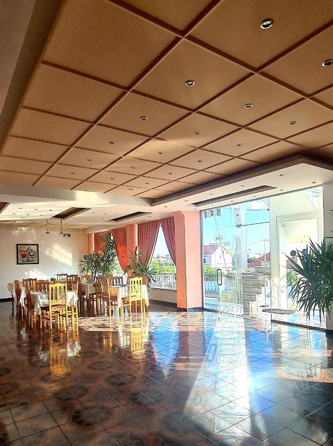 Hotel Nicola Lezhë Extérieur photo